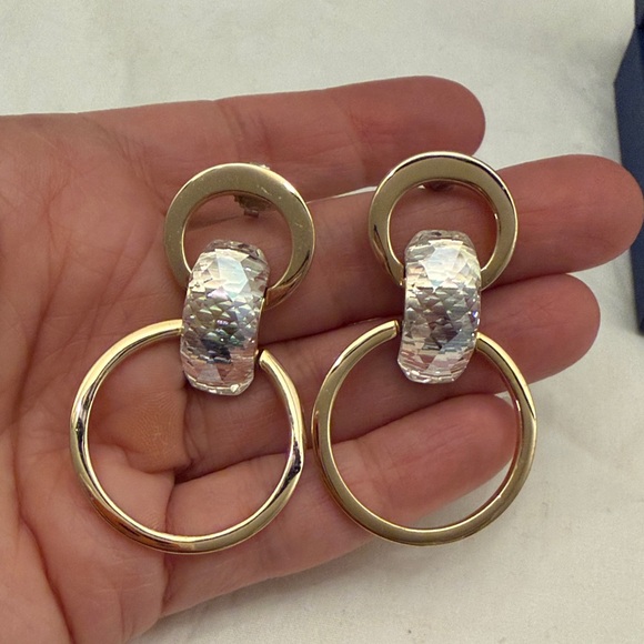 Swarovski Gold and Crystal Women's Necklace and Earrings Set - Picture 2 of 3